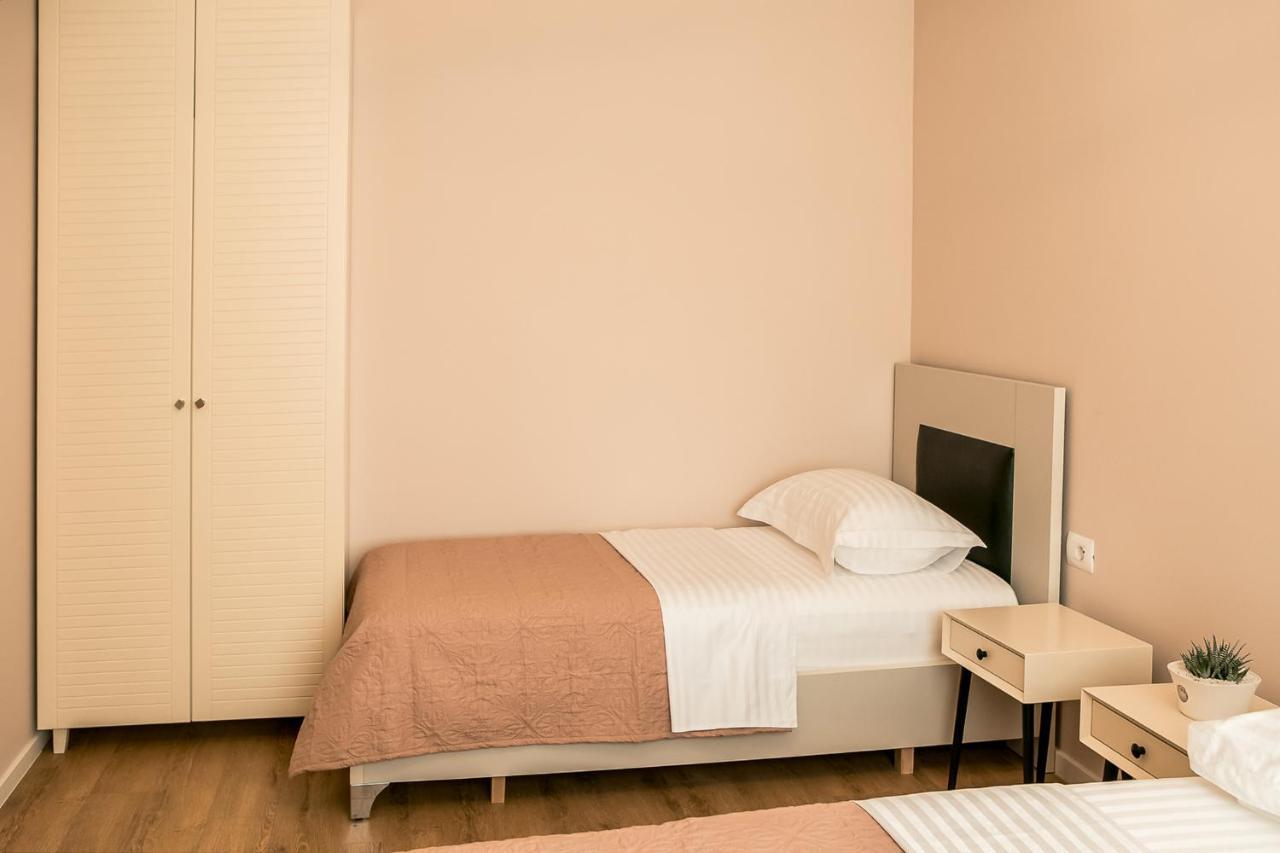 Oda Aparthotel Shkodër Exteriör bild