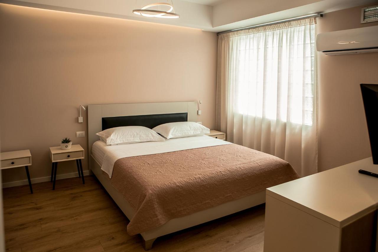 Oda Aparthotel Shkodër Exteriör bild