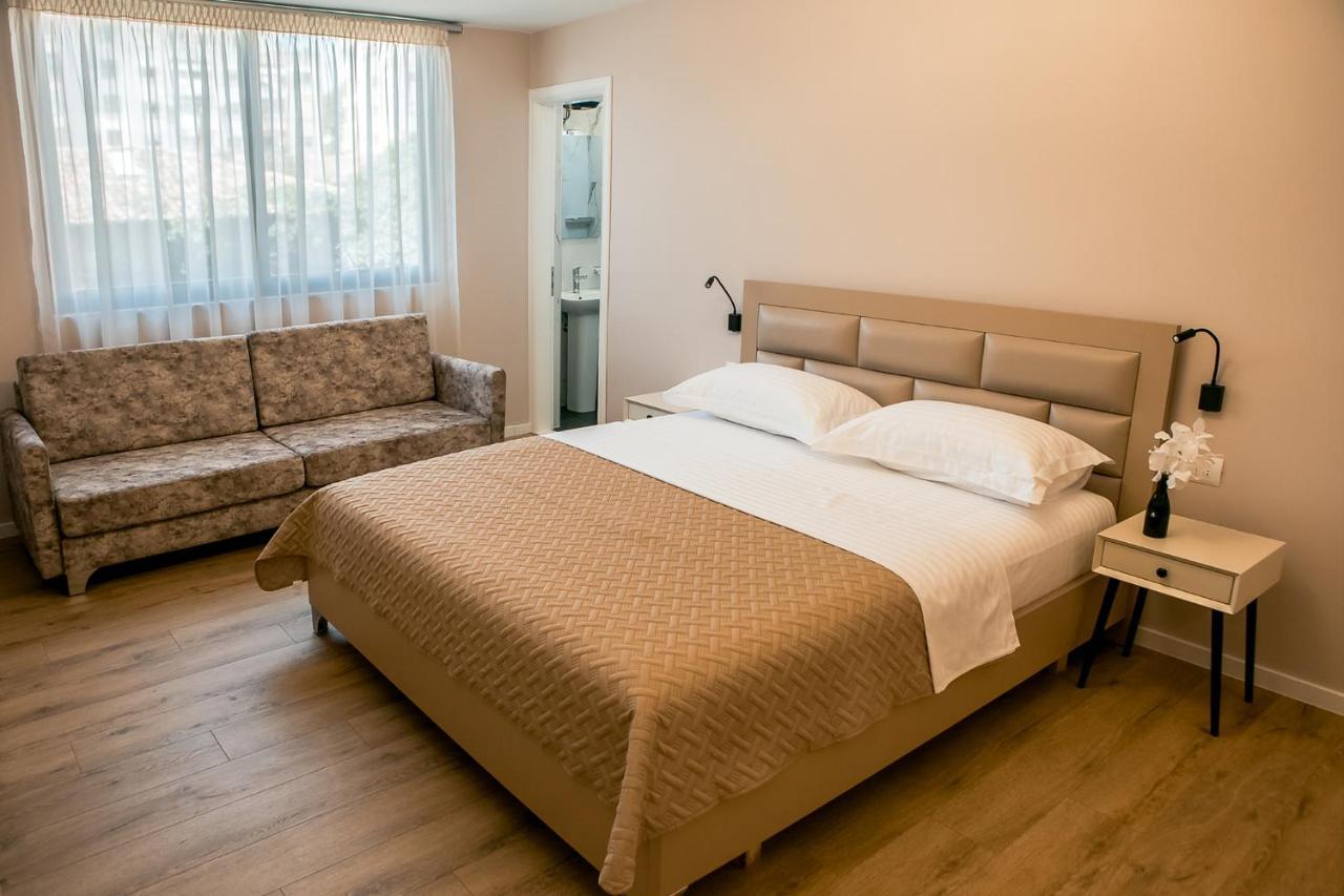 Oda Aparthotel Shkodër Exteriör bild