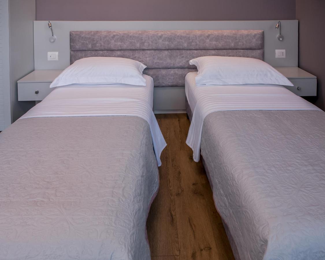 Oda Aparthotel Shkodër Exteriör bild